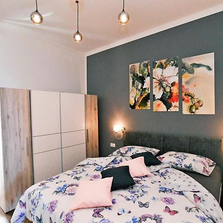 Apartment Carissima-Direct On Sea, Lovran-Opatija Eksteriør bilde